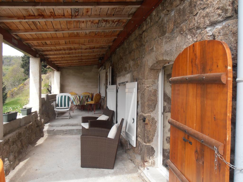 Saint-Barthélemy-le-Meil拉考斯特农场旅馆住宿加早餐旅馆 外观 照片